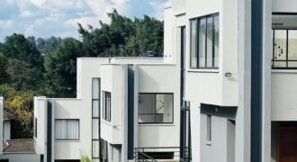 TOWNHOUSE FOR SALE IN LAVINGTON