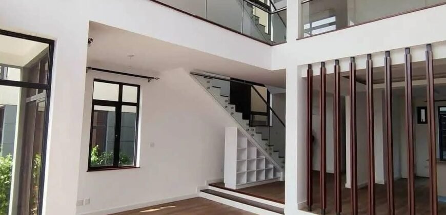 TOWNHOUSE FOR SALE IN LORESHO
