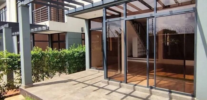TOWNHOUSE FOR SALE IN LORESHO