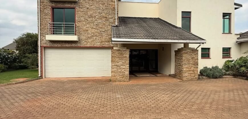 VILLA TO LET IN KAREN