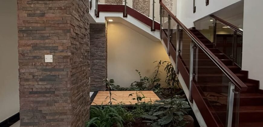 VILLA TO LET IN KAREN