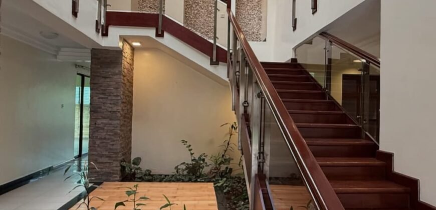 VILLA TO LET IN KAREN