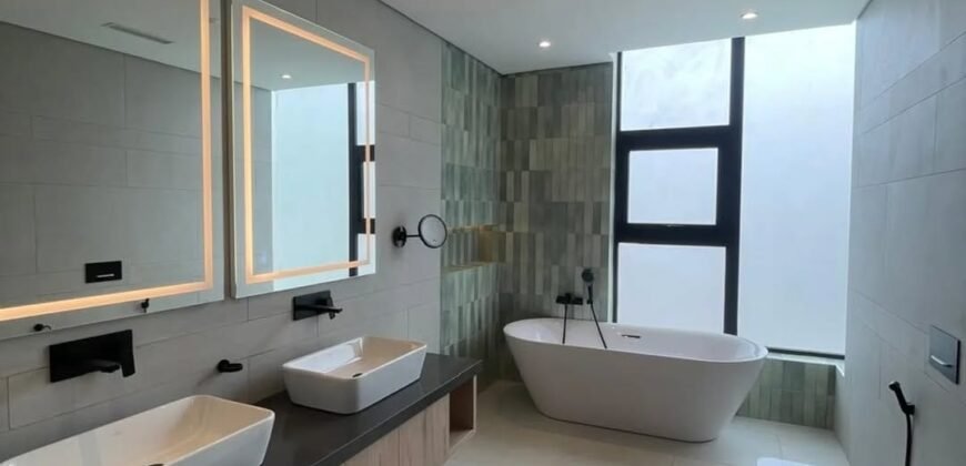 VILLA FOR SALE IN WESTLANDS