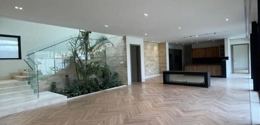 VILLA FOR SALE IN WESTLANDS