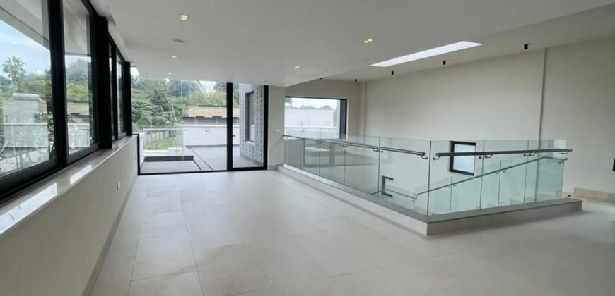 VILLA FOR SALE IN WESTLANDS