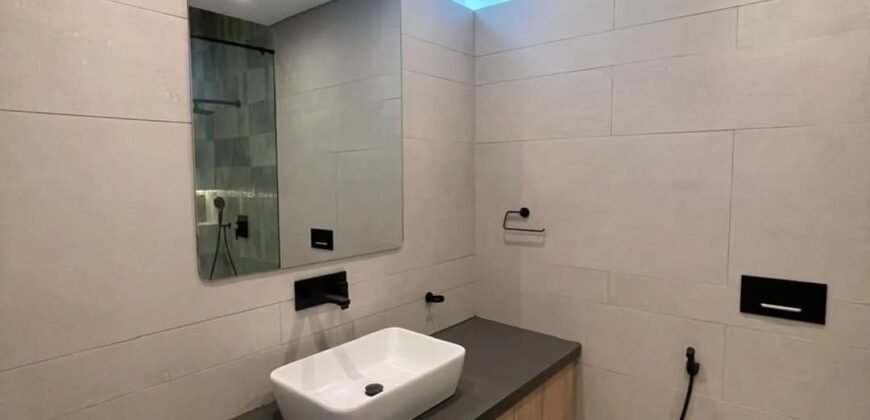 VILLA FOR SALE IN WESTLANDS