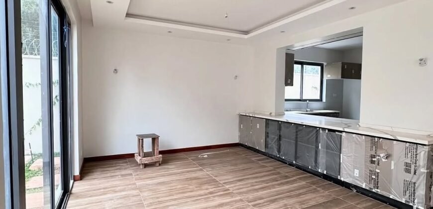 TOWNHOUSE FOR SALE IN LAVINGTON