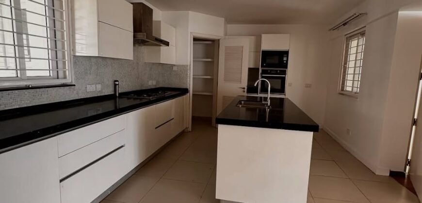 APARTMENT TO LET IN LAVINGTON
