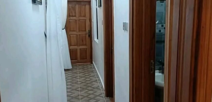 HOUSE TO LET TO LET IN RUNDA