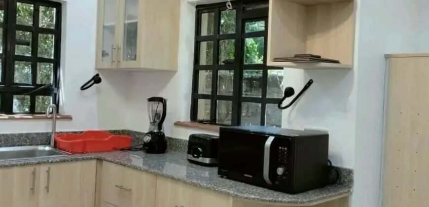 HOUSE TO LET TO LET IN RUNDA