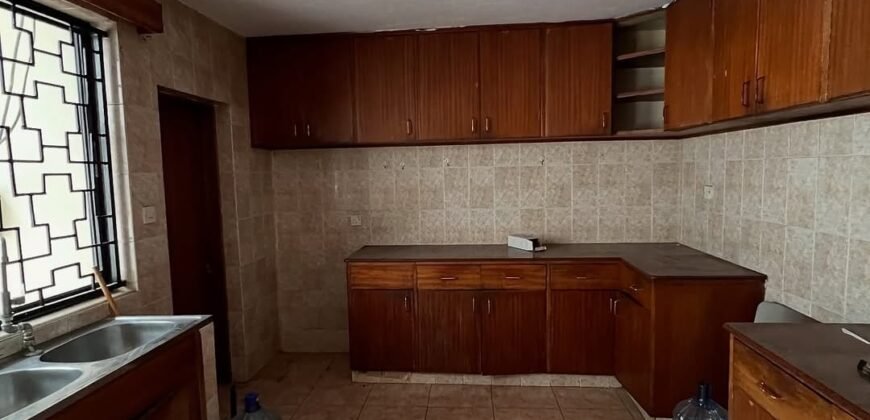 TOWNHOUSE TO LET IN LAVINGTON