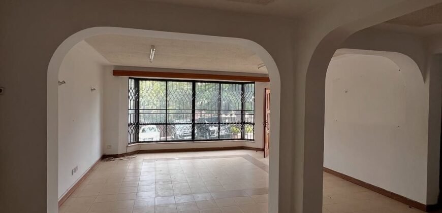 TOWNHOUSE TO LET IN LAVINGTON