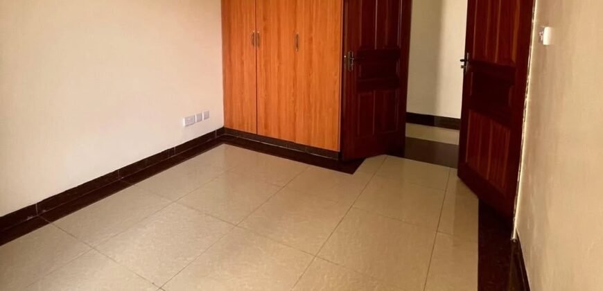 APARTMENT TO LET IN LAVINGTON
