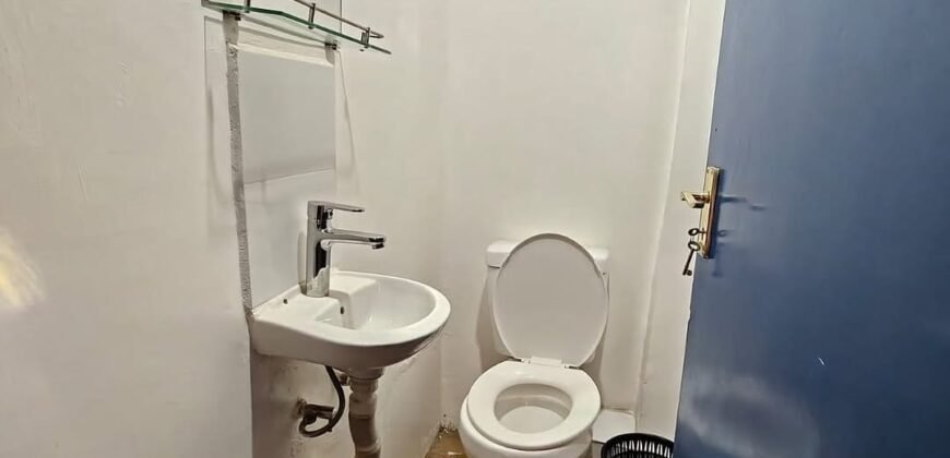 COTTAGE TO LET IN KAREN