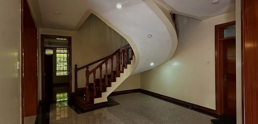 VILLA TO LET IN KAREN