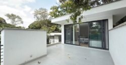 HOUSE TO LET IN LAVINGTON