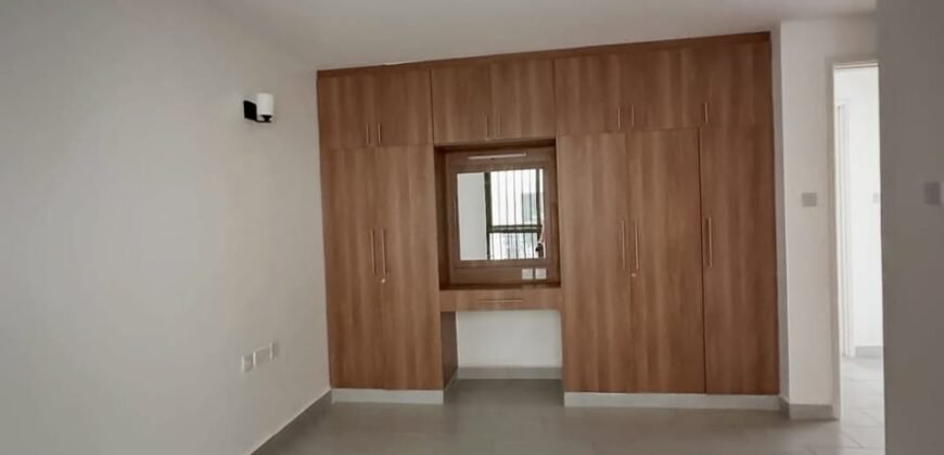 APARTMENT TO LET IN LAVINGTON