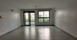 APARTMENT TO LET IN LAVINGTON