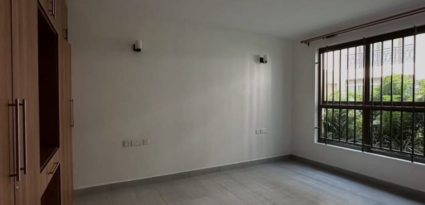 APARTMENT TO LET IN LAVINGTON