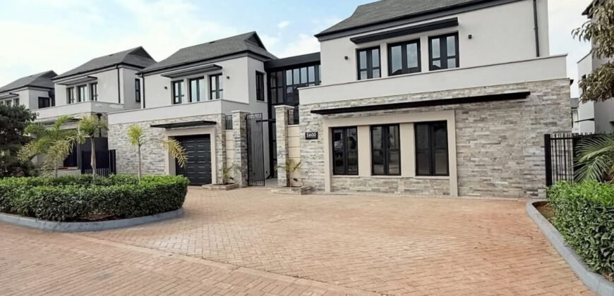 VILLA TO LET IN RUNDA