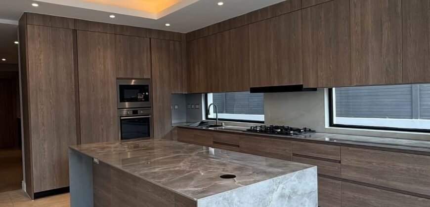 VILLA TO LET IN RUNDA