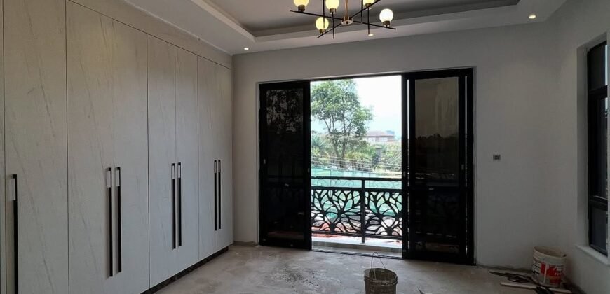 TOWNHOUSE FOR SALE IN LAVINGTON