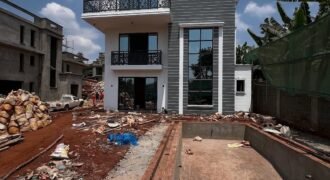 TOWNHOUSE FOR SALE IN LAVINGTON