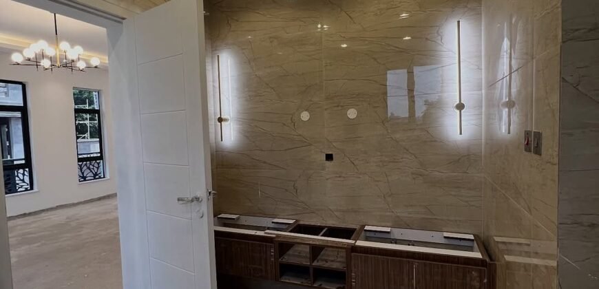 TOWNHOUSE FOR SALE IN LAVINGTON