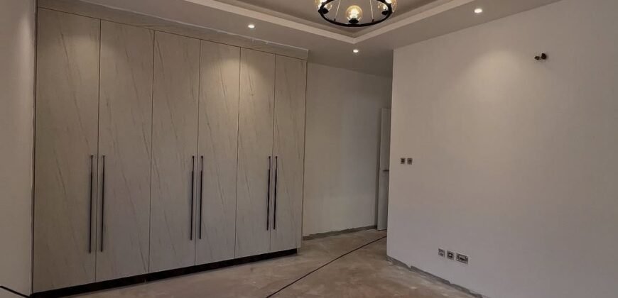 TOWNHOUSE FOR SALE IN LAVINGTON