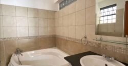 APARTMENT TO LET IN LAVINGTON