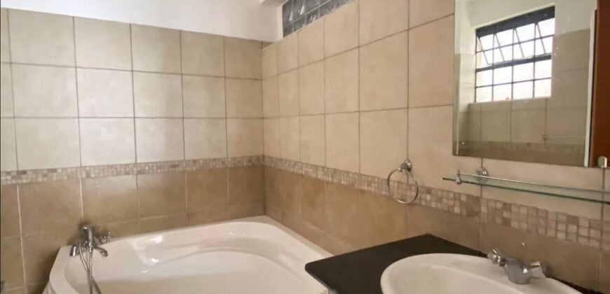 APARTMENT TO LET IN LAVINGTON