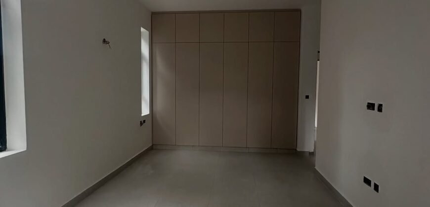 APARTMENT FOR SALE IN WESTLANDS