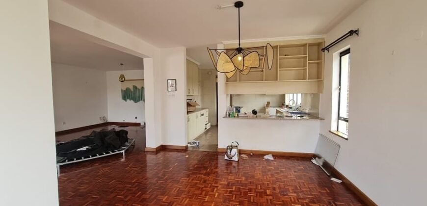 APARTMENT TO LET IN LAVINGTON