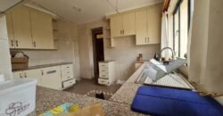 APARTMENT TO LET IN LAVINGTON