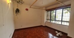 APARTMENT TO LET IN LAVINGTON