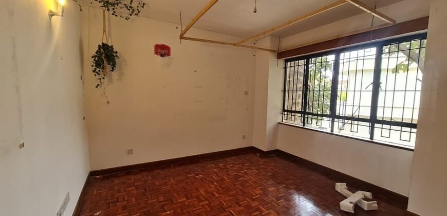 APARTMENT TO LET IN LAVINGTON