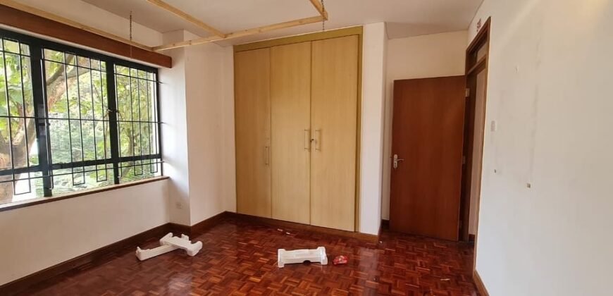APARTMENT TO LET IN LAVINGTON