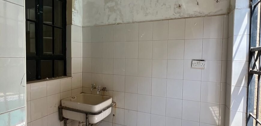 APARTMENT TO LET IN LAVINGTON