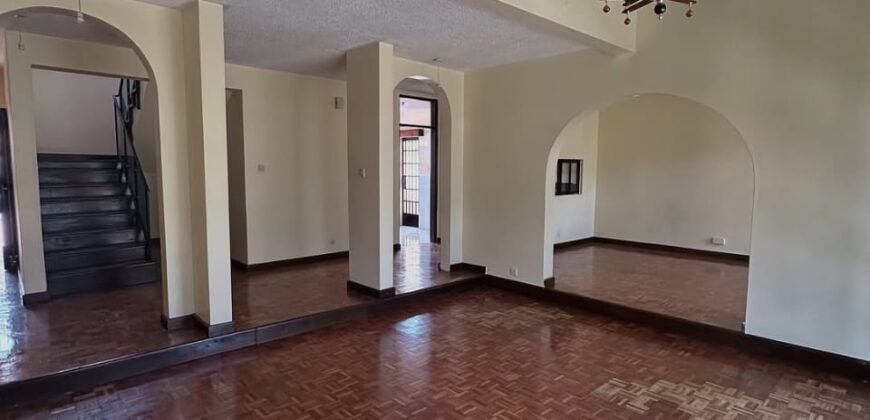 TOWNHOUSE TO LET IN LAVINGTON