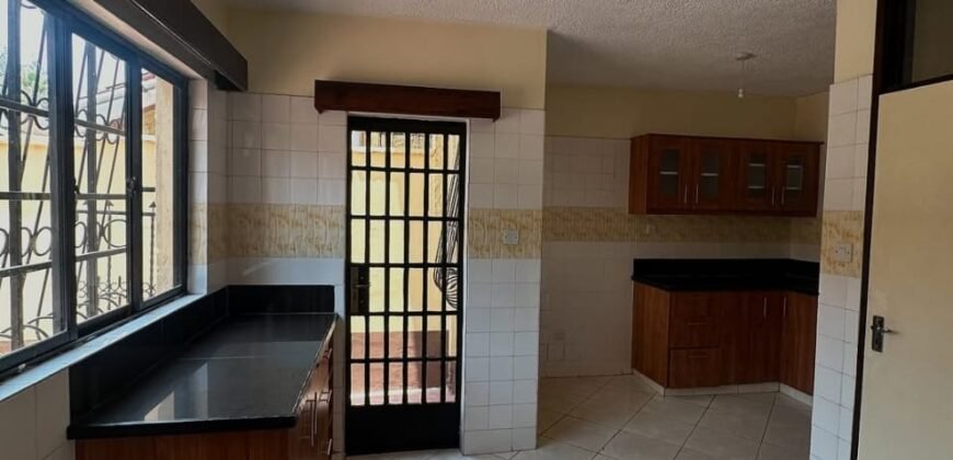 TOWNHOUSE TO LET IN LAVINGTON