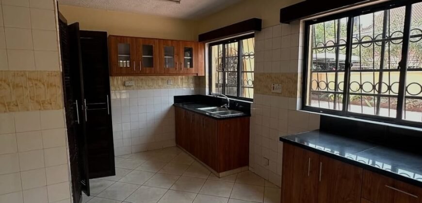 TOWNHOUSE TO LET IN LAVINGTON