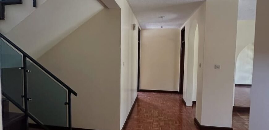 TOWNHOUSE TO LET IN LAVINGTON