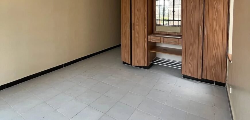 APARTMENT TO LET IN LAVINGTON