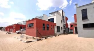 VILLA FOR SALE IN MEMBLEY