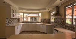 HOUSE FOR SALE IN LAVINGTON