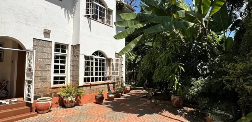 HOUSE FOR SALE IN LAVINGTON