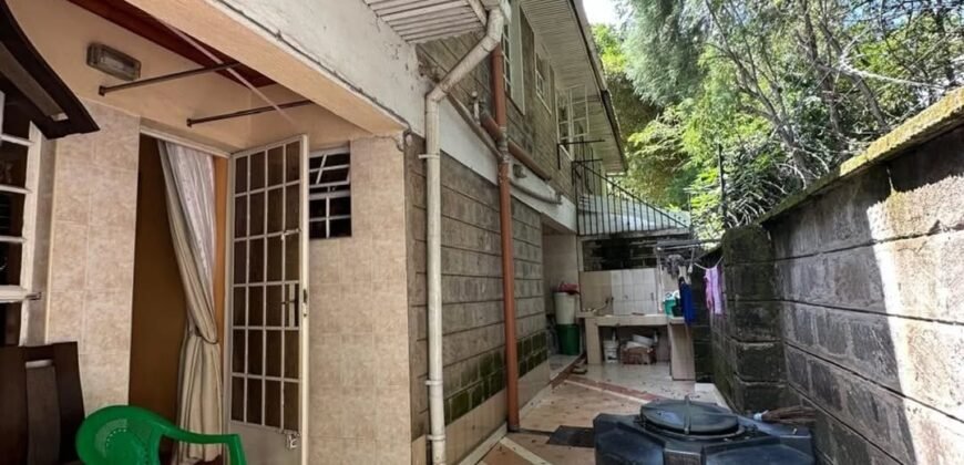 HOUSE FOR SALE IN LAVINGTON
