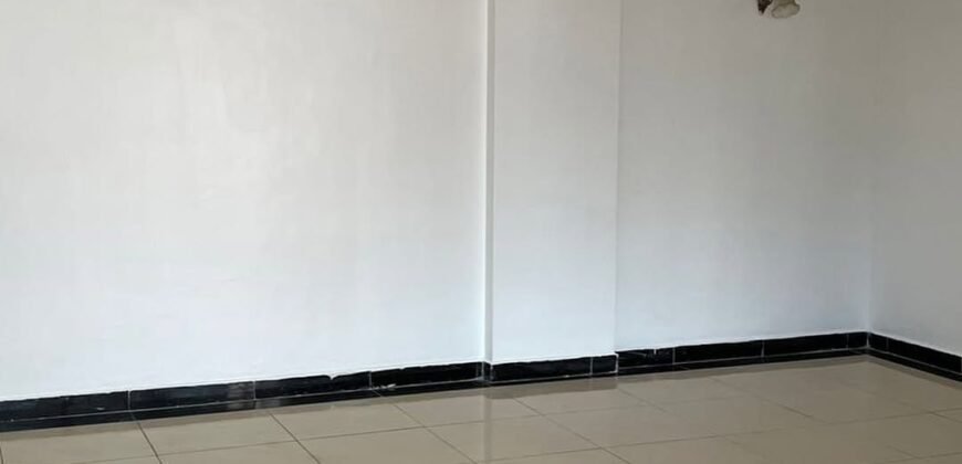 APARTMENT TO LET IN LAVINGTON