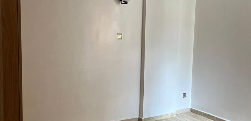 APARTMENT TO LET IN LAVINGTON
