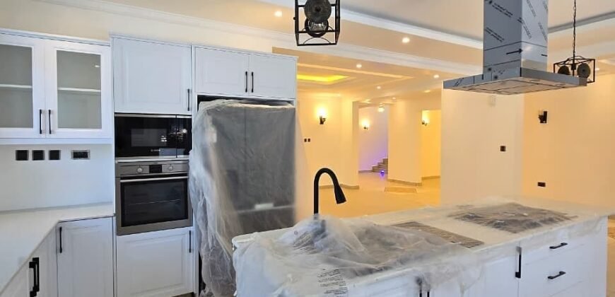 VILLA FOR SALE IN RUNDA